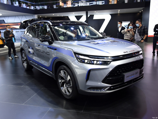 124 kW totale motorkracht Baic Beijing X7 PHEV Plug in Hybrid SUV Auto met links stuur