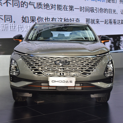 4400*1830*1588mm 2022 2023 Compact benzine SUV 1.6T 197 pk 7 DCT Chery Omoda C5 5 auto's