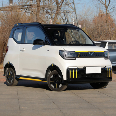 Budgetvriendelijke mini-elektrische auto's Wuling Hongguang Mini EV LED koplamp 200km 300km