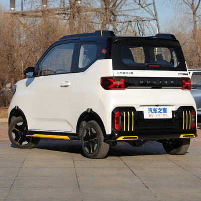 Budgetvriendelijke mini-elektrische auto's Wuling Hongguang Mini EV LED koplamp 200km 300km