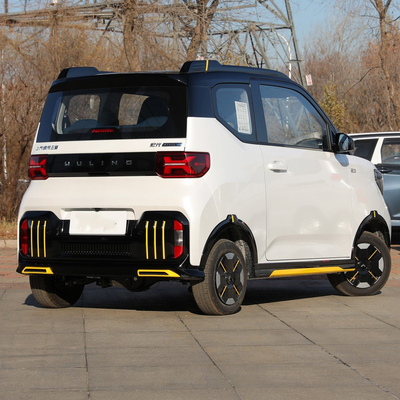 Budgetvriendelijke mini-elektrische auto's Wuling Hongguang Mini EV LED koplamp 200km 300km