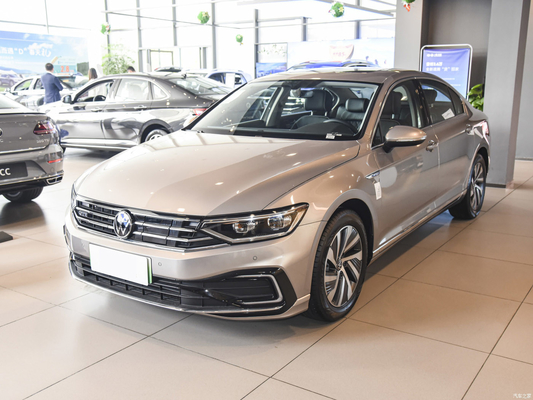 116KW Totaal motorvermogen 2022 Magotan Plug-in Hybrid GTE Luxe 4-deurs 5-zits voertuig