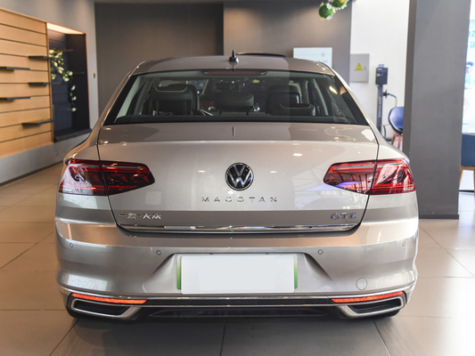 116KW Totaal motorvermogen 2022 Magotan Plug-in Hybrid GTE Luxe 4-deurs 5-zits voertuig
