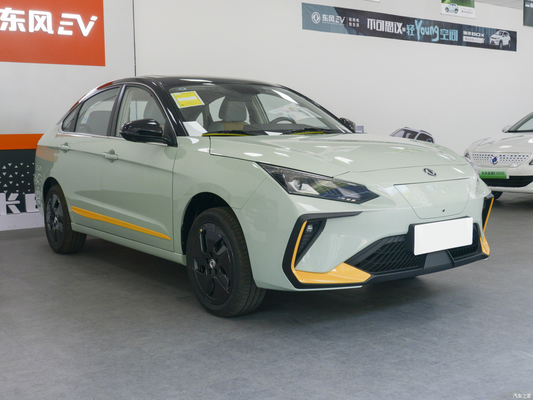 Als afbeelding 2023 Dongfeng Aeolus E70 Yizhi Versie 420KM Batterijduur Hybride brandstoftype