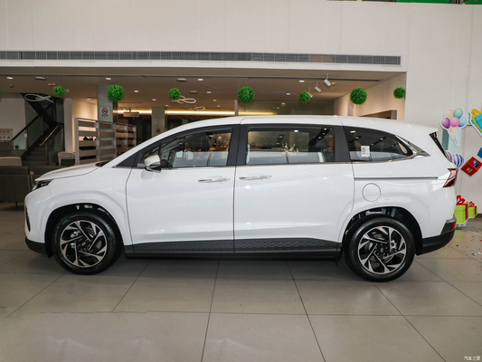 2022 Linksstuur 207T GDi 5-deurs 7-zits MPV Benzine auto met Car Entertainment System