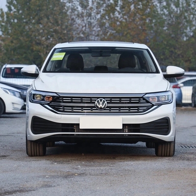 2023 Volkswagen Sagitar 300TSI DSG Leap Version Sedan met achtercamera en automatische AC