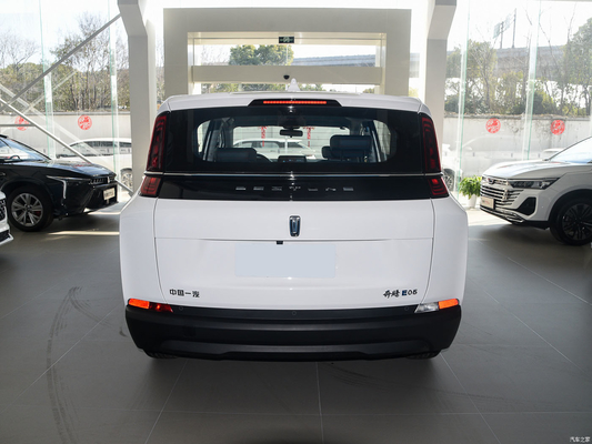 Maak gebruik van de kracht van Pentium NAT A 419 km Range MPV met 140 km / h maximale snelheid en 4 deuren