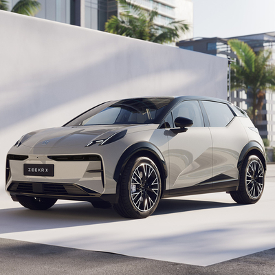 Links rijden 2023 Geely Zeekr X You 4WD elektrische auto met 500 km lange afstand en 4 zitplaatsen