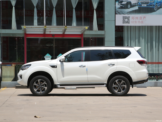 Multifunctioneel stuur en LED daglicht Nissan Paladin 2023 2.0T Vierwielaandrijving Exclusive SUV