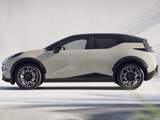Links rijden 2023 Geely Zeekr X You 4WD elektrische auto met 500 km lange afstand en 4 zitplaatsen