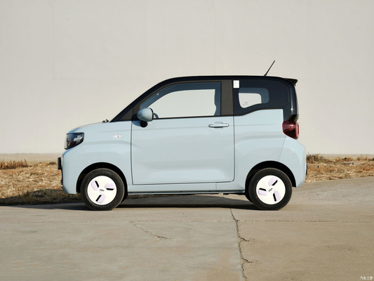Chery QQ Ice Cream EV Mini Electric Car 3 deuren 4 zitplaatsen Topsnelheid 100 KM/h voor volwassenen