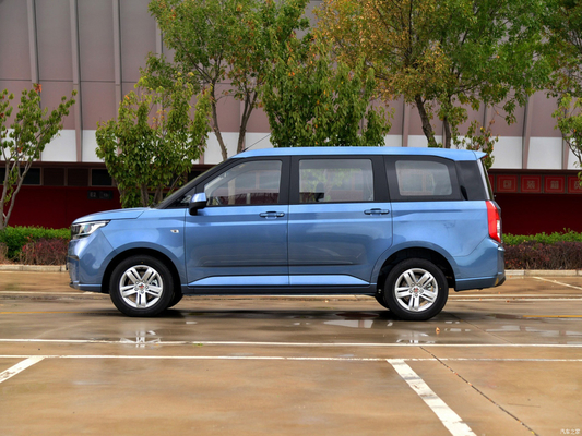 2019 Wuling Rongguang 1.5T Manual 7-seater SUV met een maximaal koppel Nm van 200-300Nm