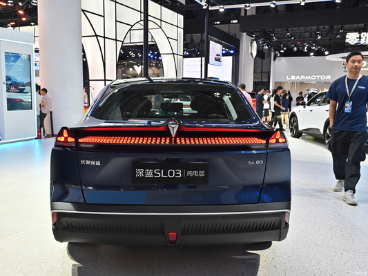 2023 Shenlan SL03 Elektrische auto 515KM 5-deurs 5 zitplaatsen sedan met 190KW totale motorvermogen
