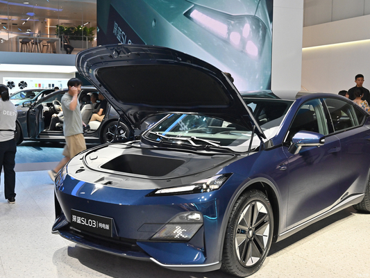 2023 Shenlan SL03 Elektrische auto 515KM 5-deurs 5 zitplaatsen sedan met 190KW totale motorvermogen