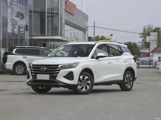 2023 GAC Trumpchi GS4 benzine SUV met automatische airconditioning en touchscreen