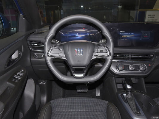 Buick Envista 1.5T 5 deuren 5 zitplaatsen Transportwagen met R18 banden grootte en touchscreen
