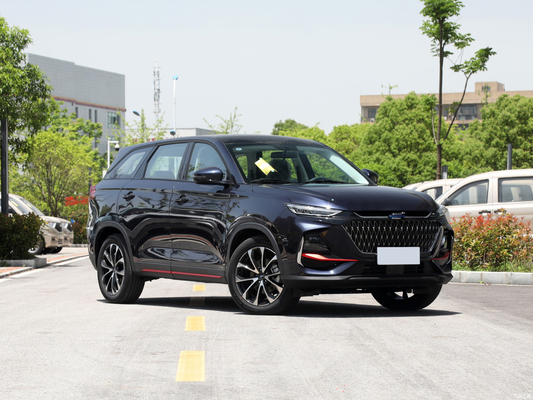 5 deuren 5 zitplaatsen SUV 2023 Changan Oshan X7 Plus Gas Car met 4730*1870*1720mm afmetingen