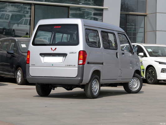 75 kW totaal motorvermogen 2023 Wuling VAN Linkshandige bestelwagen met 5 zitplaatsen en zijdelingse schuifdeur