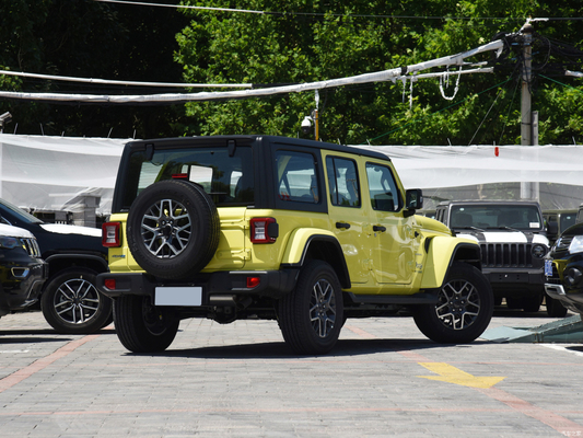 2022 Jeep Wrangler 4-Deur 2.0T 4XE Sahara Plug-in Hybrid Fluorescerend Geel Limited Edition