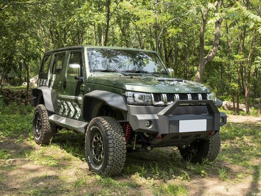 2024 BAIC BJ40 Multifunktioneel terreinvoertuig met elektrische achteruitkijkspiegel en ESC