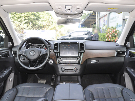2023 Baic BJ90SUV 3.0T gemaakt in Shanhe Classic Supreme Edition TPMS en ESC geïnstalleerd