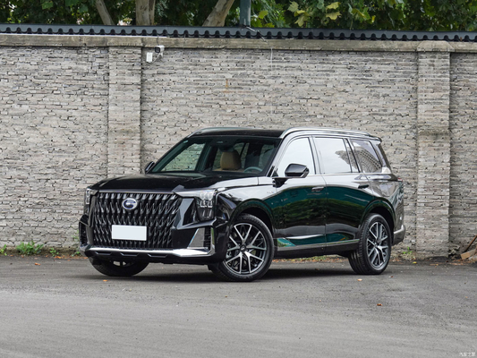 Links rijden GAC Trumpchi ES9 PHEV 143KM MAX Plug-in Hybrid SUV 2.0T 7-zits SUV 2023