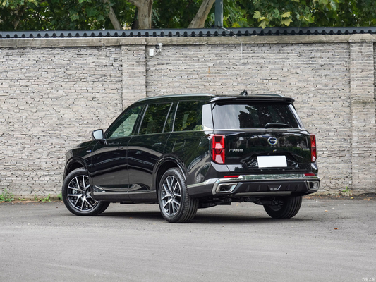 Links rijden GAC Trumpchi ES9 PHEV 143KM MAX Plug-in Hybrid SUV 2.0T 7-zits SUV 2023