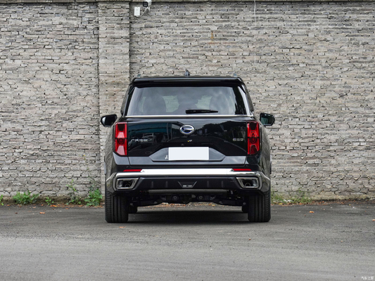 Links rijden GAC Trumpchi ES9 PHEV 143KM MAX Plug-in Hybrid SUV 2.0T 7-zits SUV 2023