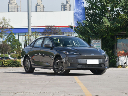 Brandstoftype Hybrid Changan A05 Plug-in Hybrid Car 5 zitplaatsen Drie dozen 2024