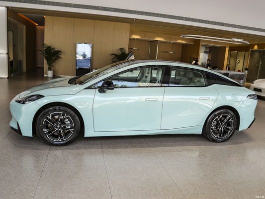 2023 GAC Aion Hyper GT 560 Achterwielaandrijving Hybride energiewagen met en 5 zitplaatsen