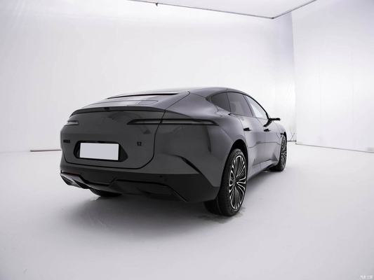 2023 Avatar 12 SUV Dual Motors en 425KW Total Power in Model gelanceerd door Huawei Changan