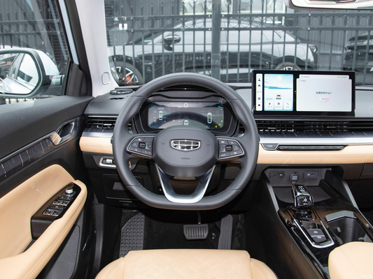Geely Emgrand L HiP Hybrid 5 zitplaatsen Sedan 100KM elektrisch bereik Links rijden 5 zitplaatsen