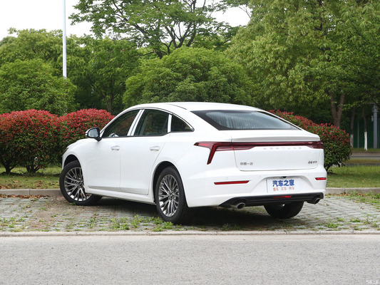 2022 Bestune B70 Pentium B70 1.5T Automatic Enjoyment Hatchback Een niveau van prestaties