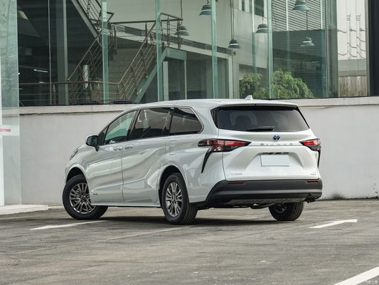 2022 1.5L Clean Version 4 deuren 5 zitplaatsen Sedan Hybrid Gasoline Vehicle met touchscreen