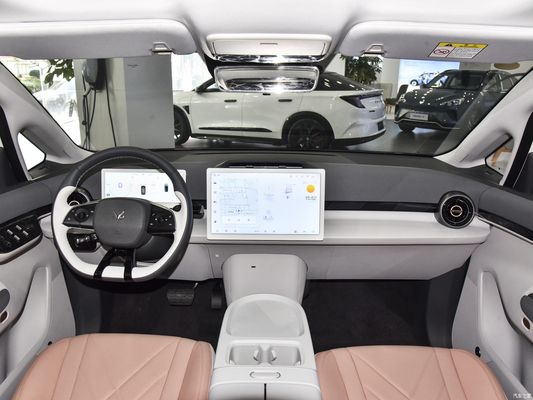 2023MPV ARCFOX KALA 5 deuren 4 zitplaatsen elektrisch voertuig met 200 kW motorvermogen en gegarandeerd