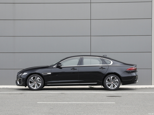 Geïntegreerde carrosserie Jaguar XFL 2.0T 2000Ps Benzinauto 2WD Sedan 2WD Elite Luxury Edition