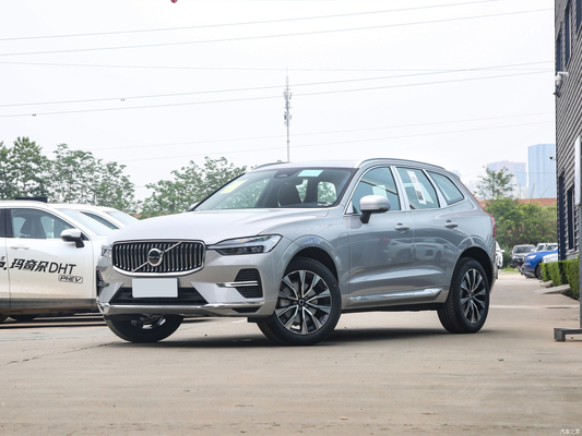 2024 Volvo XC60 B5 48V Light Hybrid 4WD Luxe Mid-Size SUV met 5 zitplaatsen en 6 airbags