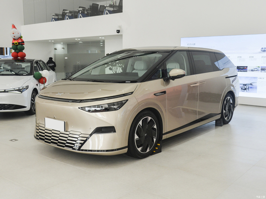 Als foto Xpeng X9 2024 model 702 super lange levensduur batterij PRO met 235KW totaal motor vermogen