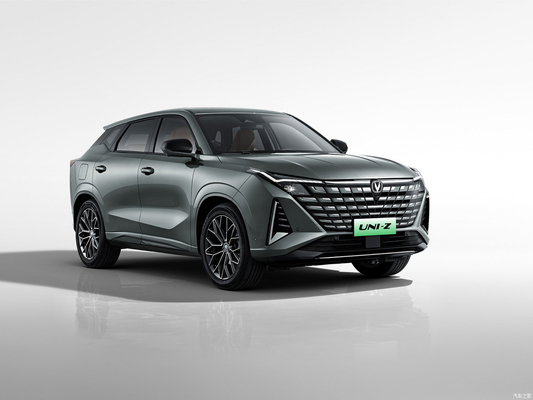 Changan UNI-Z Hybrid 4WD Vehicle 125km Pure Electric Cruising Range met links stuur