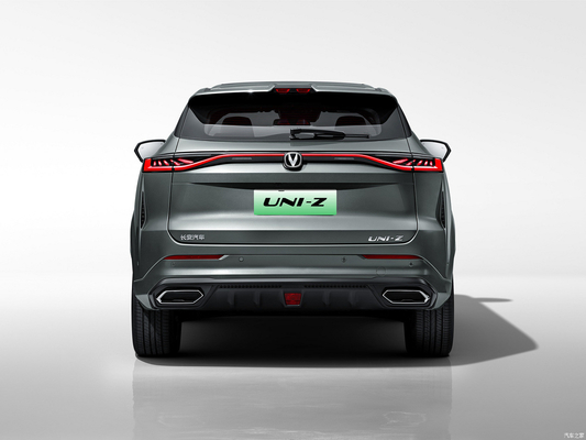 Changan UNI-Z Hybrid 4WD Vehicle 125km Pure Electric Cruising Range met links stuur