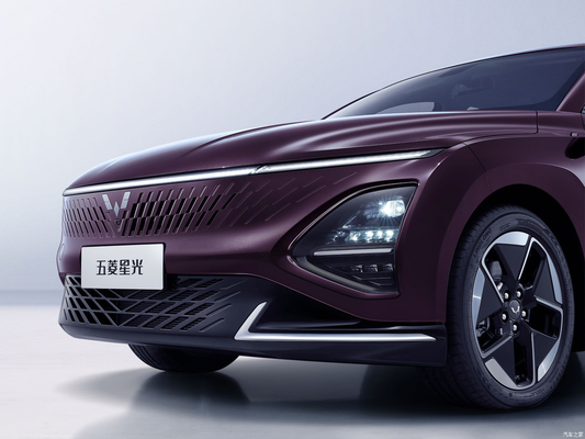 Beste keuze 2023 Wuling Starlight Hybrid Electric Sedan 4 deuren 5 zitplaatsen Single Motor