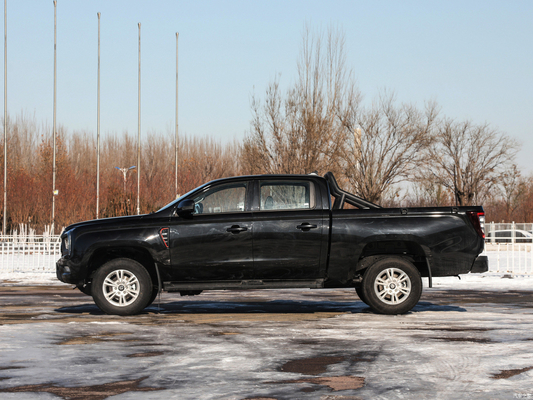 2024 SINOTRUK 2.0T Automatic Diesel 4WD Long-Axis Luxury Pickup Truck voor linksrijden