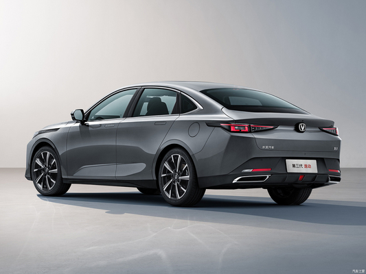 Changan Eado 2024 1.5T GDI Automatic Flagship Gasoline Auto betaalbaar 4 deuren 5 zitplaatsen