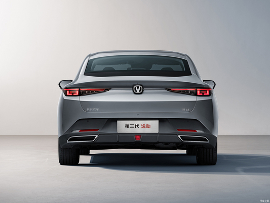 Changan Eado 2024 1.5T GDI Automatic Flagship Gasoline Auto betaalbaar 4 deuren 5 zitplaatsen