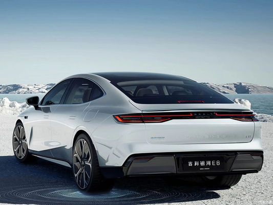 200 kW Single Motor 2024 Geely Galaxy Yinhe E8 665km Starship Voyage Edition Energievoertuig