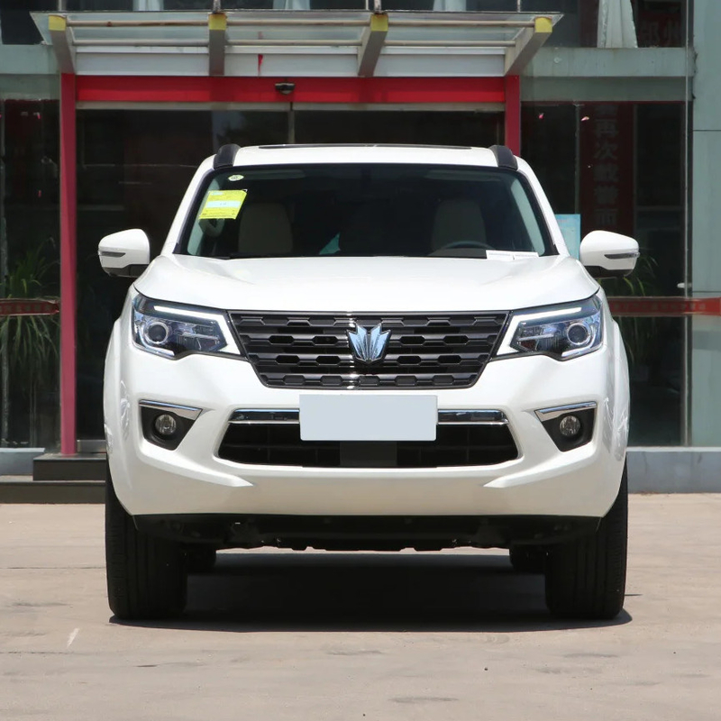 Multifunctioneel stuur en LED daglicht Nissan Paladin 2023 2.0T Vierwielaandrijving Exclusive SUV
