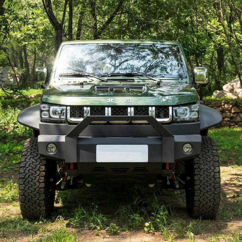 2024 BAIC BJ40 Multifunktioneel terreinvoertuig met elektrische achteruitkijkspiegel en ESC