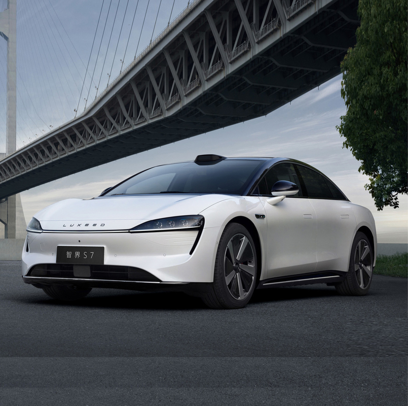 210 KM/h Topsnelheid Huawei Chery LUXEED S7 Electric Auto Sedan 4 Door 5 Seater Hybrid