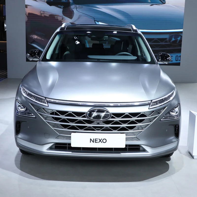Links rijden 2023 Hyundai Nexo Pure Electric SUV met 550KM bereik en 120KW motorvermogen
