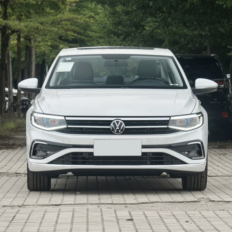 Elektrische aanpassing van de bestuurdersstoel 2023 Bora 200TSI DSG AT Compact Fuel Vehicle met 5 zitplaatsen